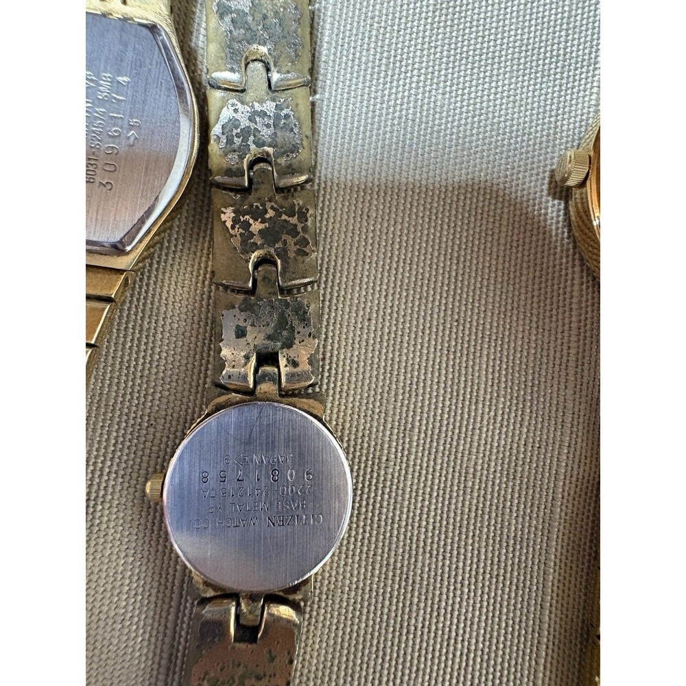 Lot of 8 Vintage and Modern Women's Watches - Seiko, Citizen, Versace, Hamilton - Picture 12 of 16